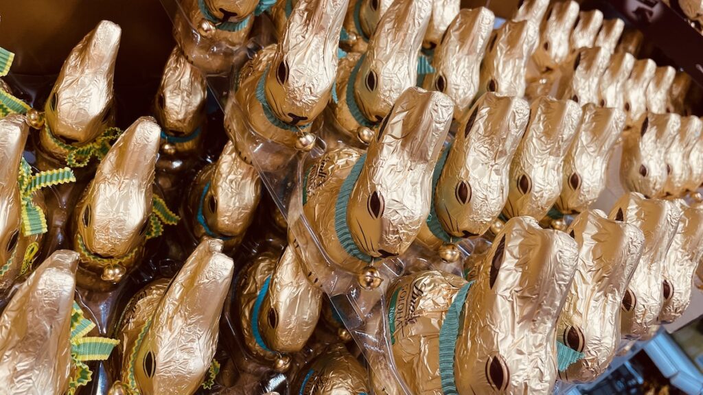 Schokolade-Osterhasen bei Edeka Schmidt in Schondorf am Ammersee